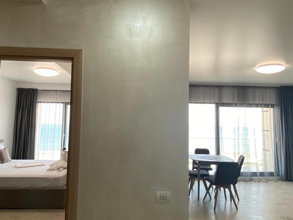 Sarah Morningstar Appartement Năvodari Buitenkant foto